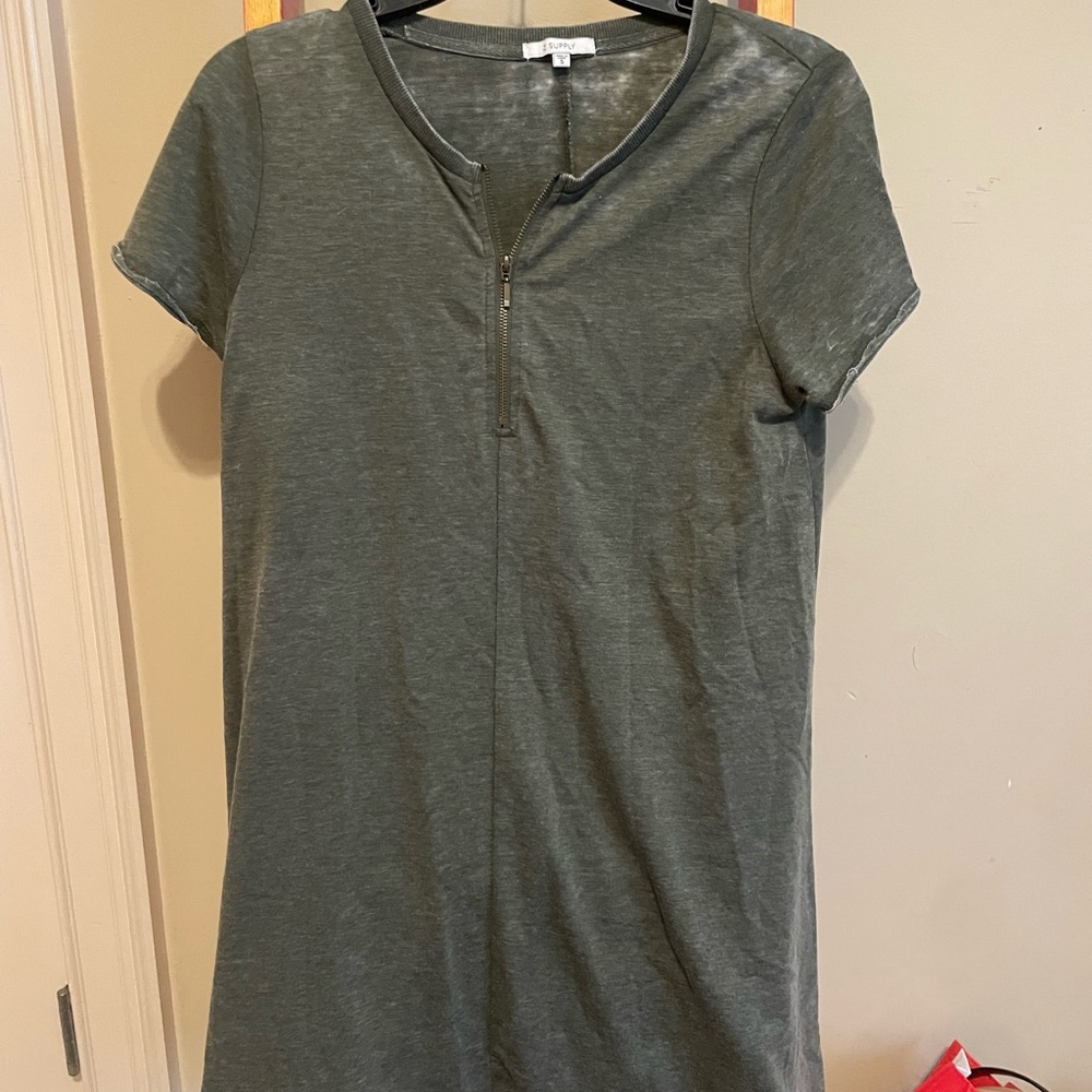 Green midi dress